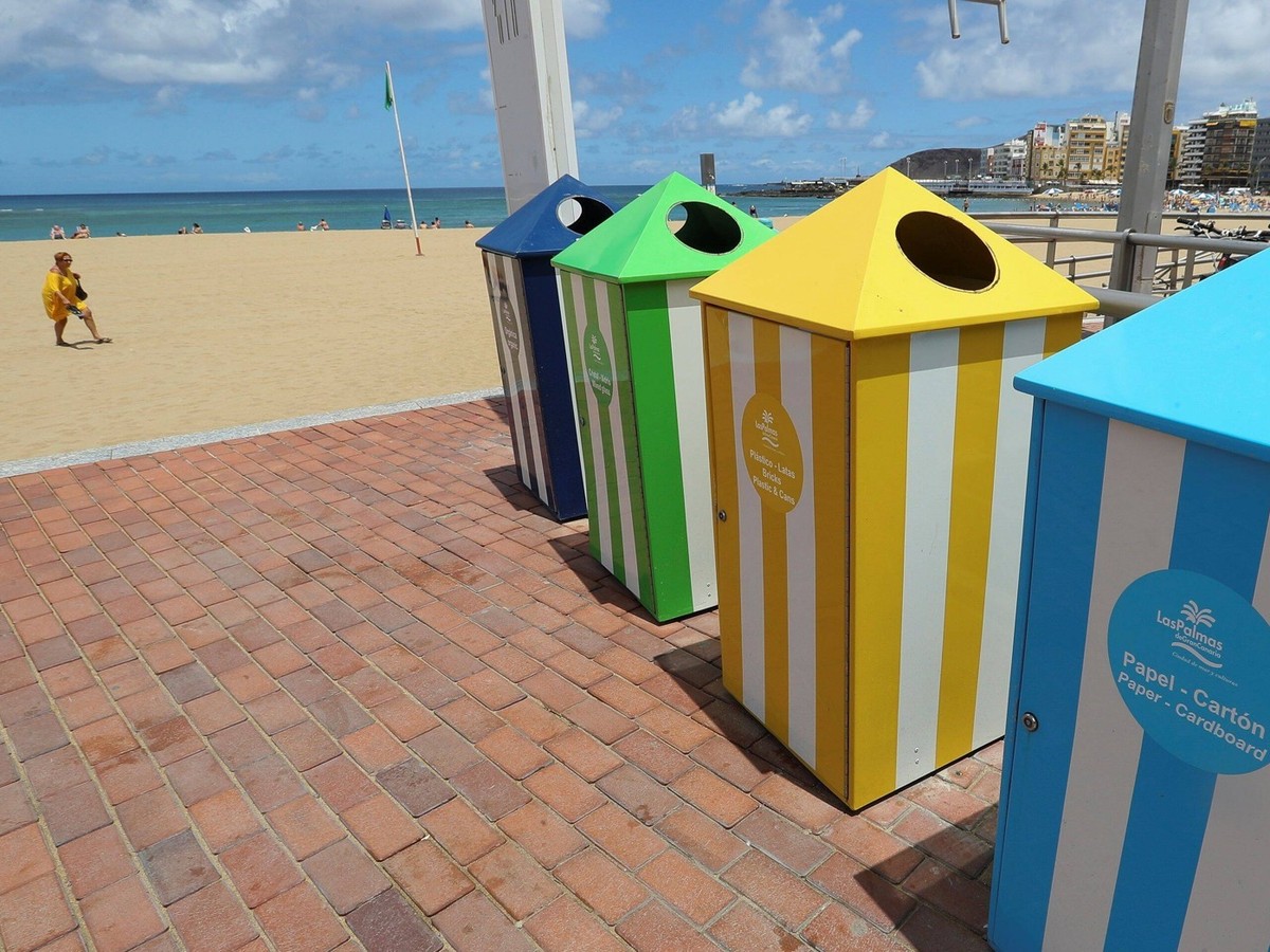 View of some tanks for the collection of different types of waste in one of the accesses at the Las Canteras beach, in Las Palmas de Gran Canaria, Canaries, Spain, 09 June 2020. The Canary islands hav ...