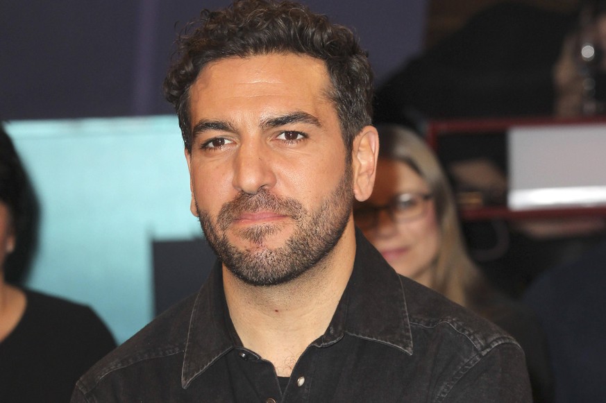 Elyas MBarek bei der Aufzeichnung der NDR Talk Show im NDR Fernsehstudio Lokstedt. Hamburg, 07.02.2020 *** Elyas MBarek during the recording of the NDR talk show in the NDR television studio Lokstedt  ...