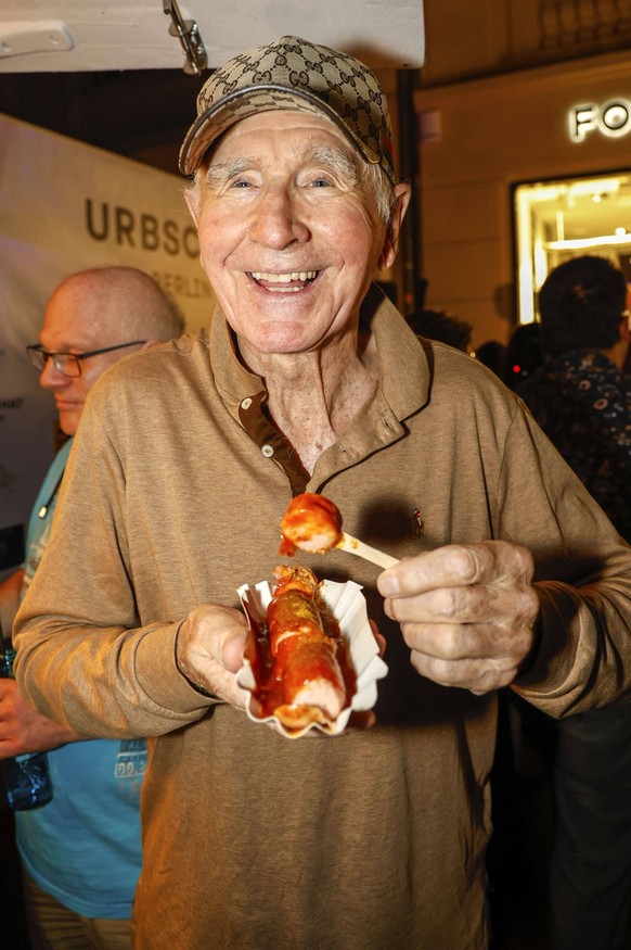 Frederic Prinz von Anhalt bei der Get Together Party 2023 im Foto Studio Urbschat. Berlin, 06.09.2023 *** Frederic Prince of Anhalt at the Get Together Party 2023 at Foto Studio Urbschat Berlin, 06 09 ...