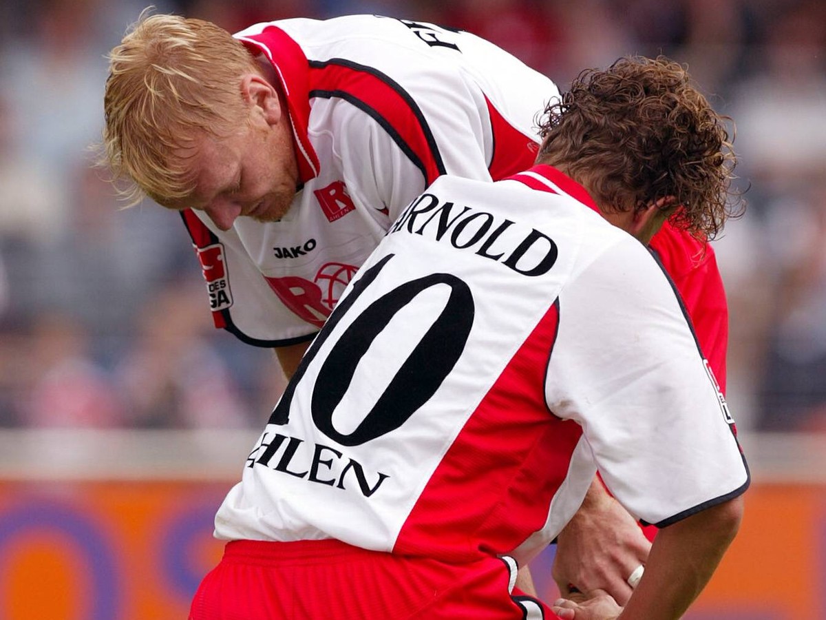 Die Führungsspieler Feinbier (l.) und Arnold mussten für die Aktion büßen.