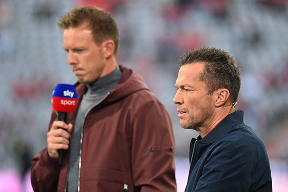 Lothar MATTHAEUS ,li:Trainer Julian NAGELSMANN Bayern Muenchen am Sky Mikrofon. Fussball 1. Bundesliga Saison 2021/2022, 3.Spieltag, Spieltag03 FC Bayern Muenchen-Hertha BSC Berlin 5-0 am 28.08.2021,  ...