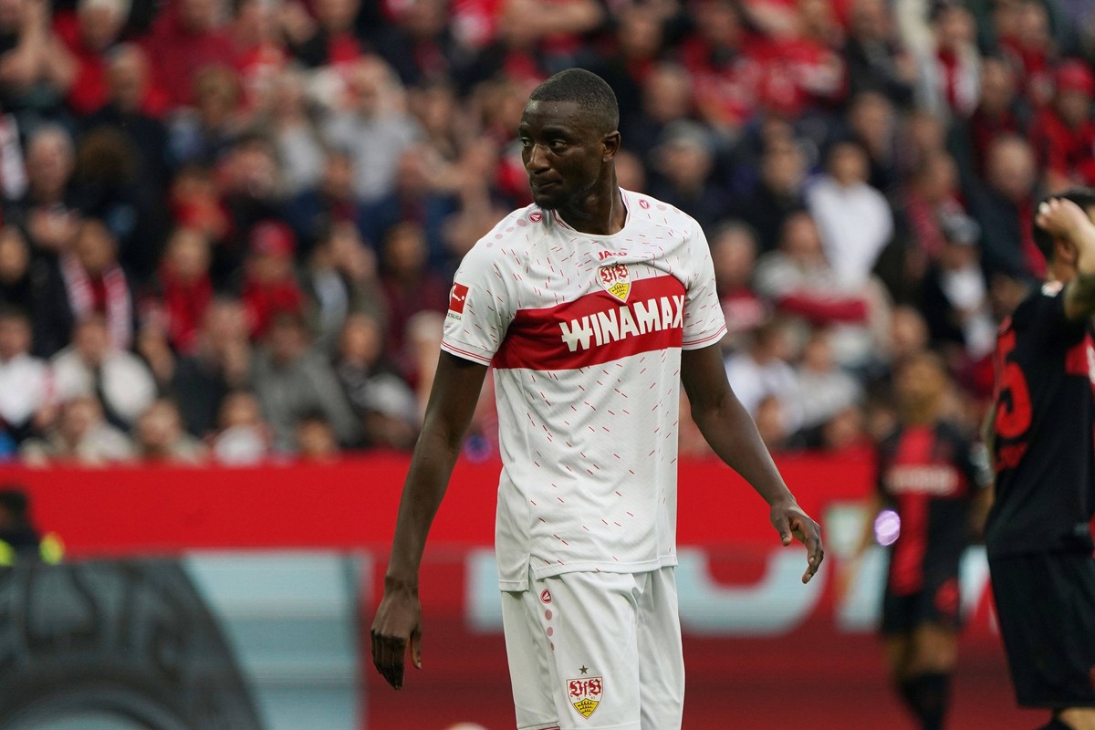 Fussball, 1 Bundesliga, Saison 2023/2024, Bayer 04 Leverkusen- VfB Stuttgart 27.4.2024, Bayarena Leverkusen Serhou Guirassy VfB Stuttgart, Aktion, Einzelbild *** Football, 1 Bundesliga, Season 2023 20 ...