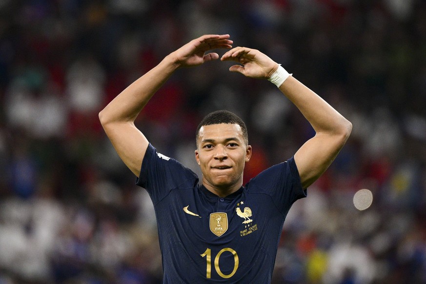 joie des joueurs de l equipe de FRance apres le second but de MBAPPE Kylian FRA FOOTBALL : France vs Pologne - 1/8e finale- coupe du Monde Qatar 2022 - 04/12/2022 JBAutissier/Panoramic PUBLICATIONxNOT ...