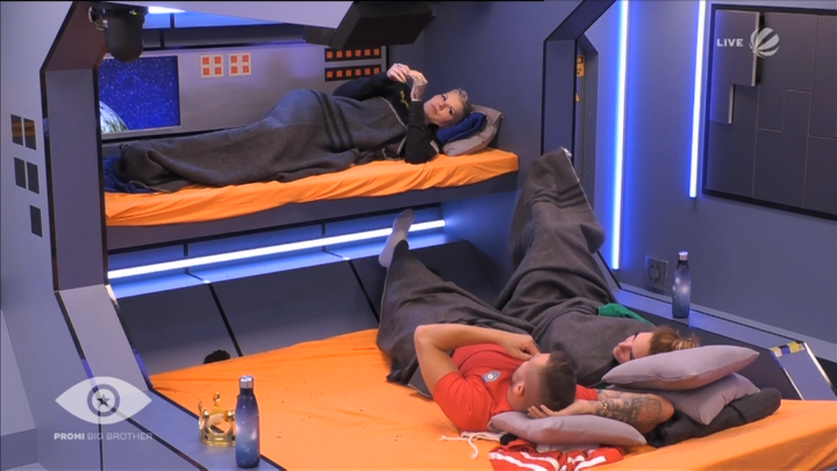 Melanie Müller mit ihren Vertrauen Eric und Danni