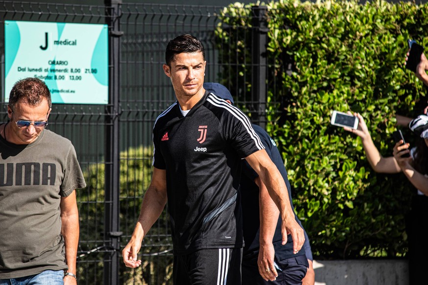 Cristiano Ronaldo and Blaise Matuidi in Turin Cristiano Ronaldo of Juventus arrives at Allianz Stadium for medical visites in Turin, Italy 13th July 2019 Turin Piedmont/Turin Italy Allianz Stadium PUB ...