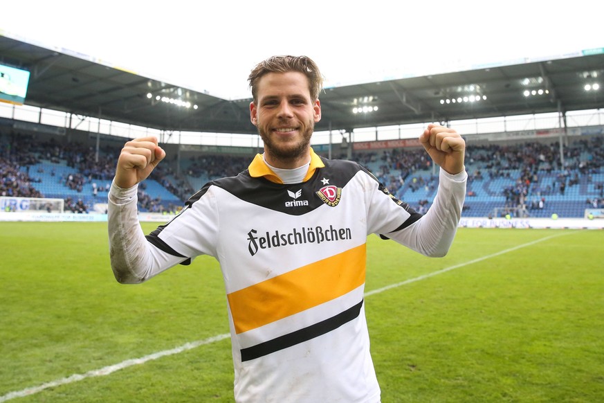 Jubel - Justin Eilers (SG Dynamo Dresden) - 3. Liga Saison 2015-2016 Punktspiel 1. FC Magdeburg vs. SG Dynamo Dresden in der MDCC Arena in Magdeburg - Einzelbild,Aktion,Deutschland, Fussball, Mann, Ma ...