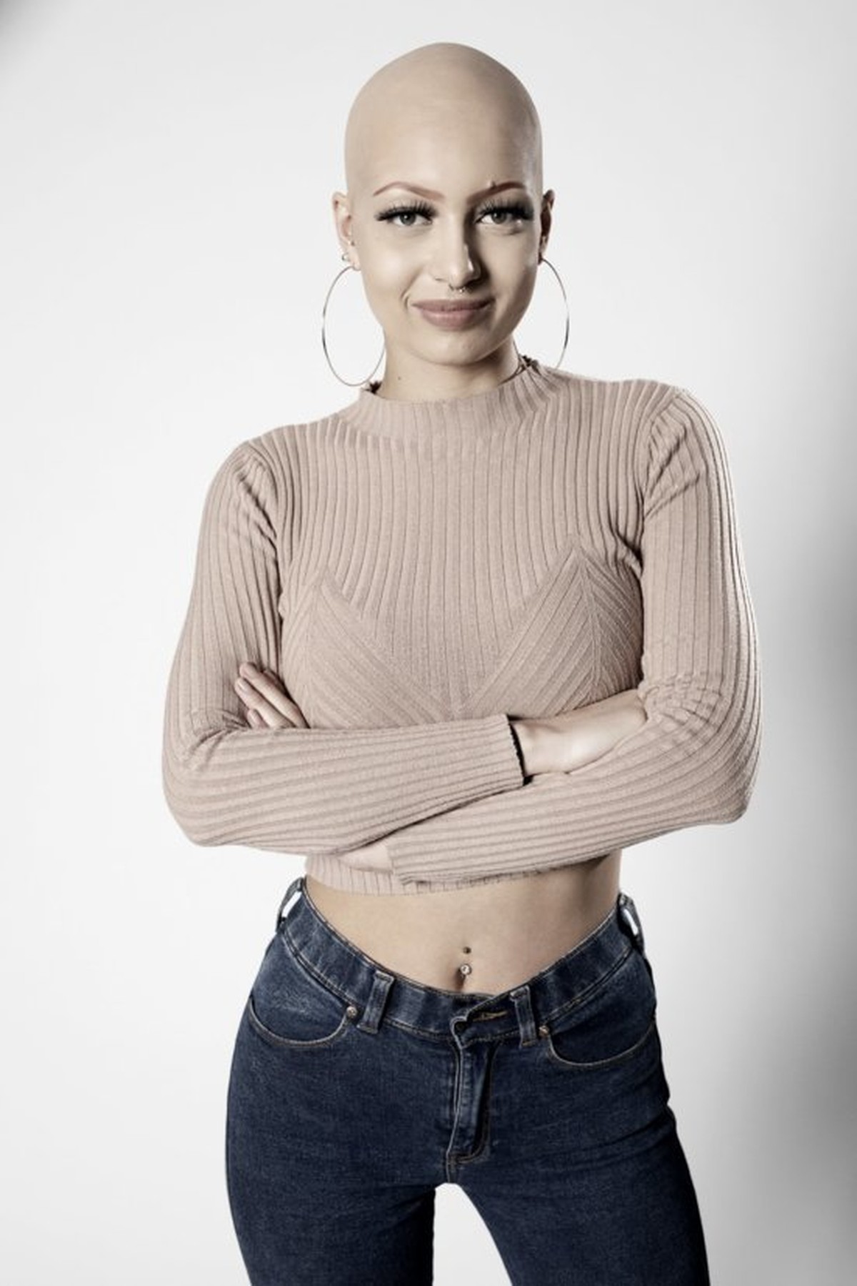 Julia: Die 20-Jährige hat eine besondere Geschichte zu erzählen. Sie hat als Kind eine Autoimmunkrankheit.
