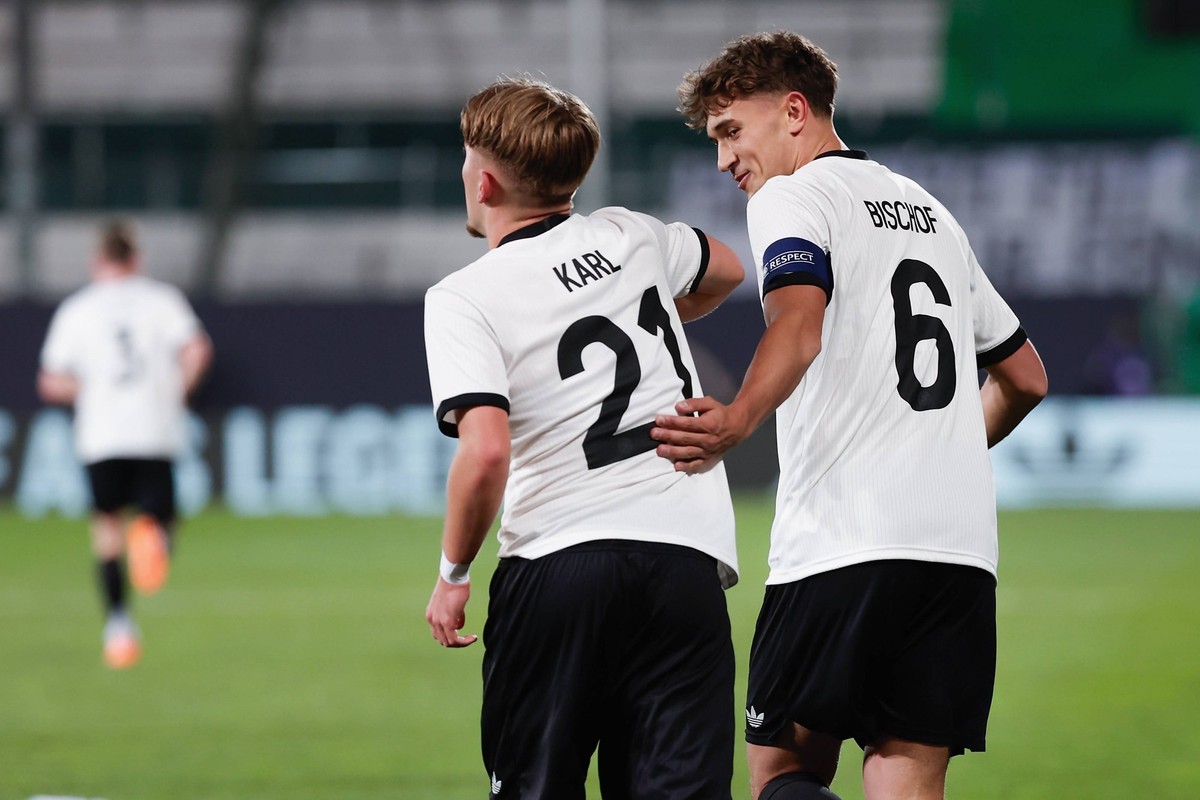 Pictured: Goal scored, 1:0, from L, Lennart Karl Germany, 21 and Goalscorer Tom Bischof Germany, 6, celebration 14th November 2025, 2027 European Championship, EM, Europameisterschaft Qualification, 4 ...