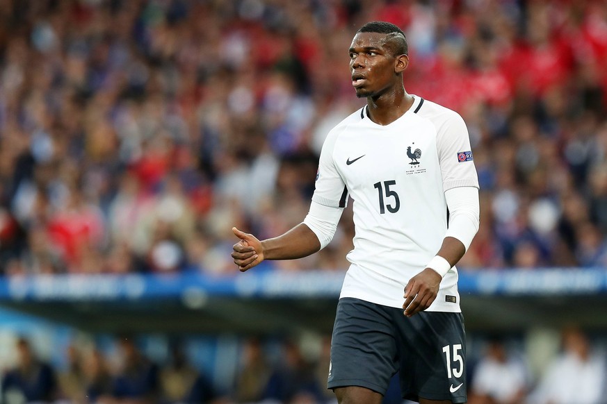 19.06.2016, xuhx, Lille, Stade Pierre-Mauroy, 19.06.16, Fussball - UEFA EURO EM Europameisterschaft Fussball 2016: Schweiz-Frankreich Bild: Paul Pogba (Frankreich) Lille

19 06 2016 xuhx Lille Stade P ...