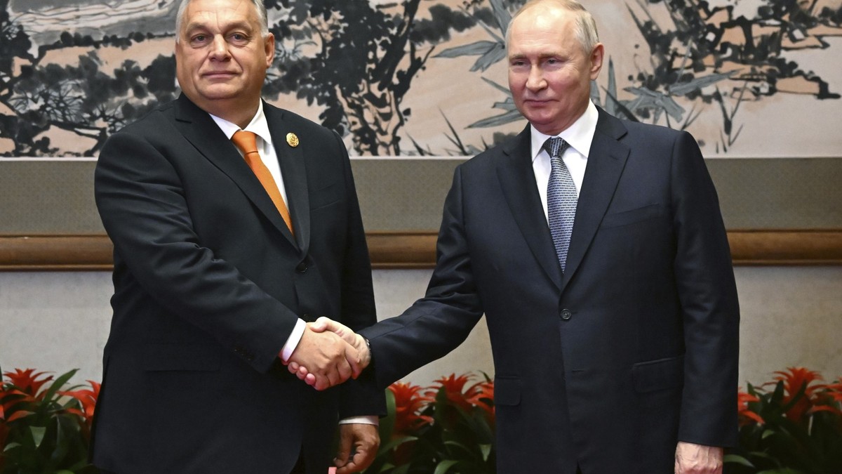 Ruský prezident Putin se setkal s Orbánem – a mluví o „spokojenosti“