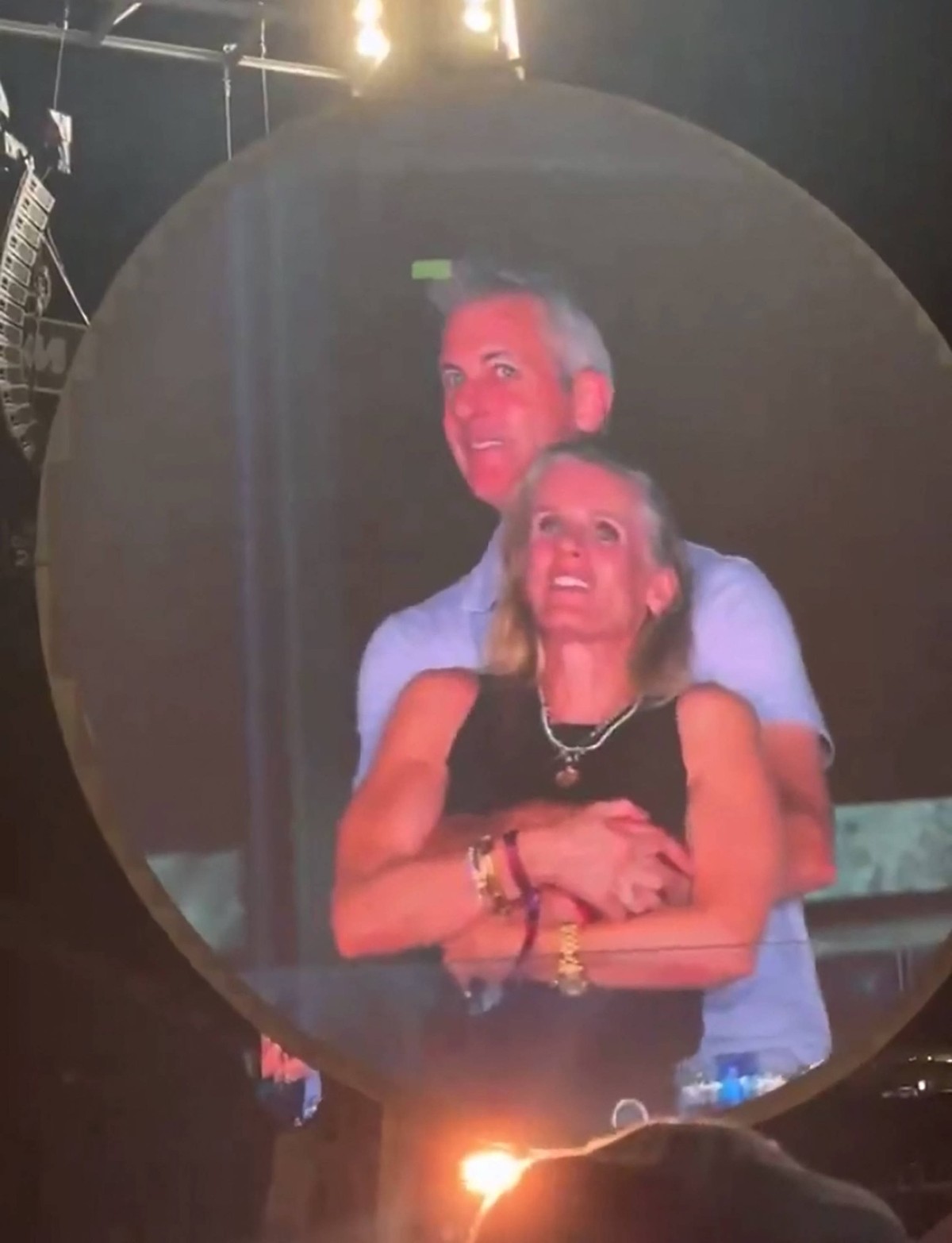 During a Coldplay concert at Bostons Gillette Stadium, a sequence that was supposed to be amusing quickly became very embarrassing As is often the case in American stadiums, a Kiss Cam - a camera that ...