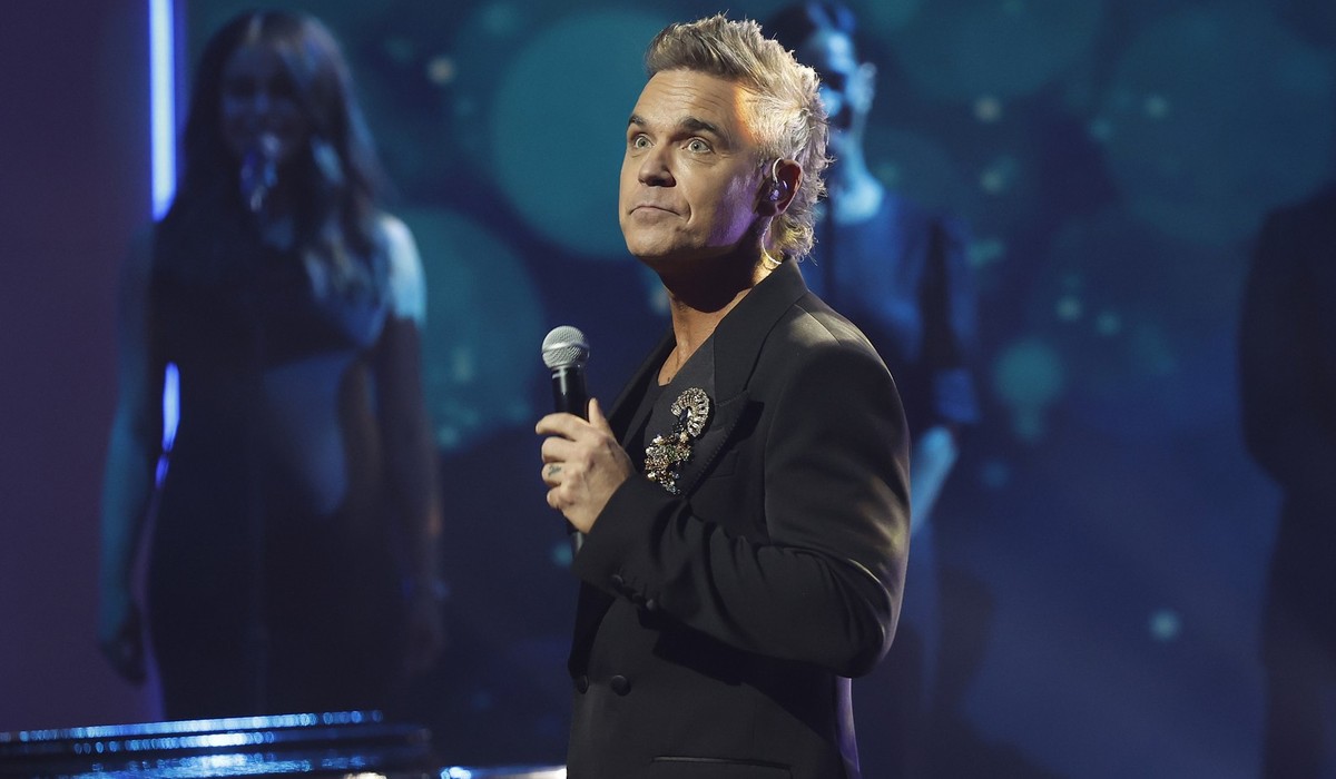 GOLD COAST, AUSTRALIA - FEBRUARY 07: Robbie Williams performs during the 2025 AACTA Awards Presented By Foxtel Group at HOTA (Home of the Arts) on February 07, 2025 in Gold Coast, Australia. (Photo by ...