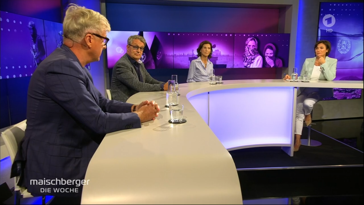 Maischberger (re.) und ihre Kommentatoren.