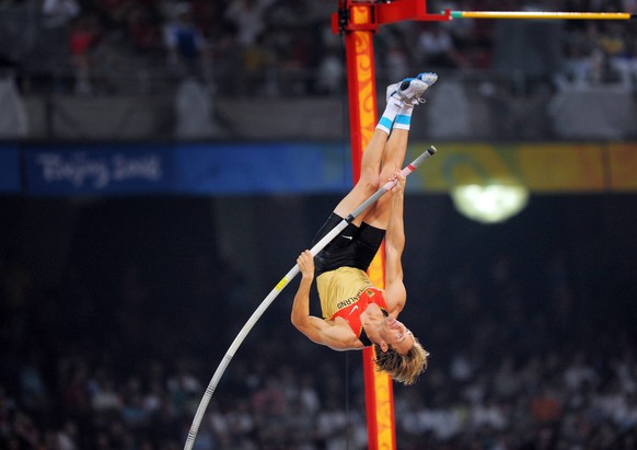 Bildnummer: 04204496 Datum: 20.08.2008 Copyright: imago/Camera 4/JIM
Tim Lobinger (Deutschland); Vdig, quer Olympische Spiele 2008, Sommerspiele, Stabhochsprung, Nationaltrikot Beijing Dynamik, Leich ...