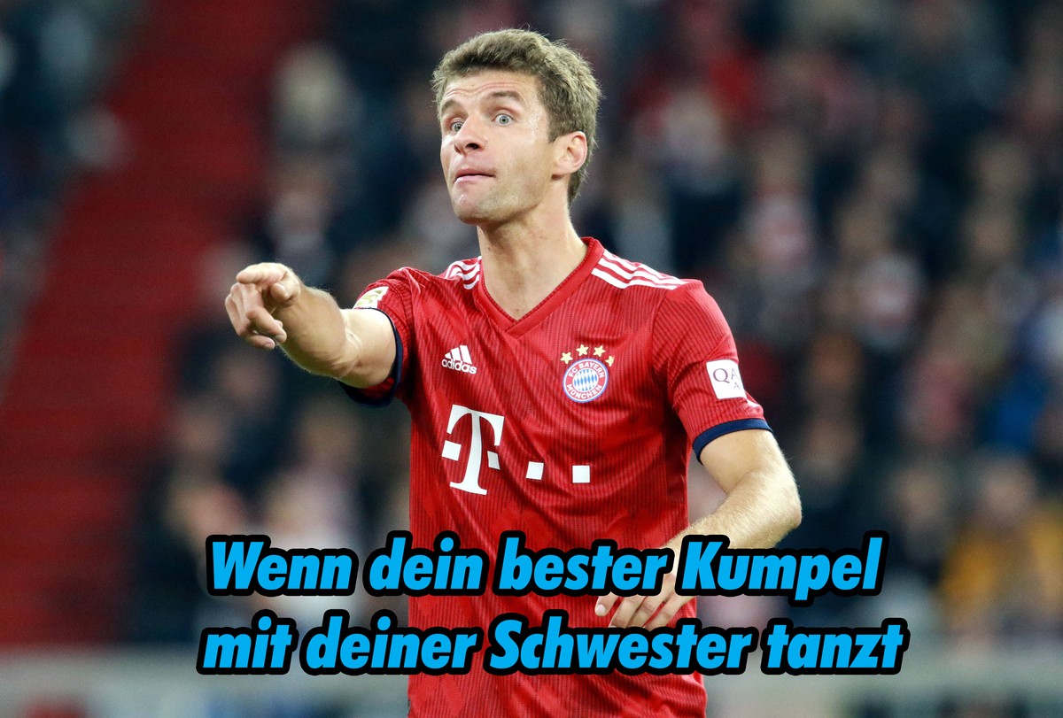 Thomas Müller (FC Bayern München) / Fussball / Allianz Arena München / FC Bayern München - FC Augsburg / 25.09.2018 / DFL REGULATIONS PROHIBIT ANY USE OF PHOTOGRAPHS AS IMAGE SEQUENCES AND/OR QUASI-VI ...