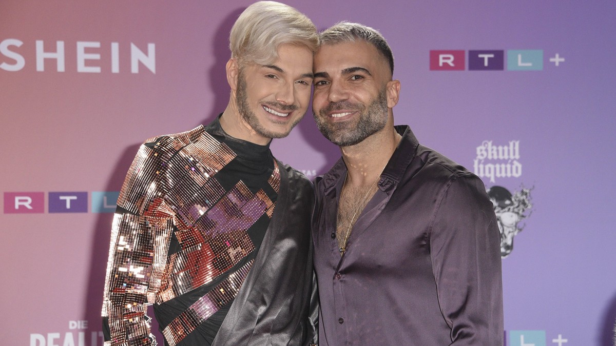 Sam Dylan und Rafi Rachek bei der Verleihung der Reality Awards 2024 in den MMC Studios. K