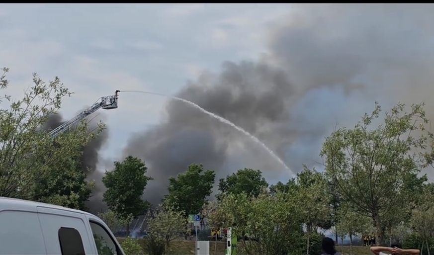 Karls Erdbeerhof Brand NedimNatalea