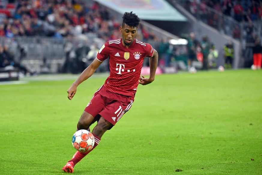 Kingsley COMAN Bayern Muenchen, Aktion,Einzelaktion,Einzelbild, Freisteller,Ganzkoerperaufnahme,ganze Figur Fussball 1. Bundesliga Saison 2021/2022, 3.Spieltag, Spieltag03 FC Bayern Muenchen-Hertha BS ...