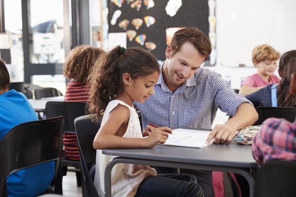 Um den Versorgungsschlüssel zu erfüllen, werden Lehrer:innen an andere Schulen geschickt.