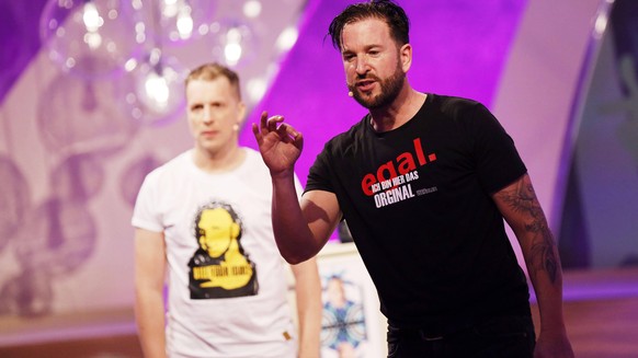 Oliver Pocher und Michael Wendler in der RTL-Live-Show Pocher vs. Wendler - Schluss mit lustig in den NOBEO Studios. Köln-Hürth, 01.03.2020 *** Oliver Pocher and Michael Wendler in the RTL live show P ...