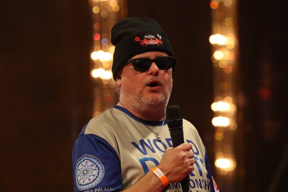 Bekannt wurde der Stand-up-Comedian im Jahr 2011 als Gewinner des RTL Comedy Grand Prix.