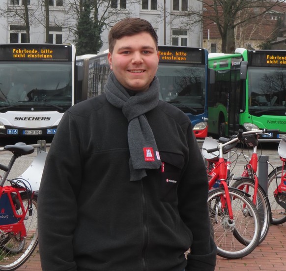 Keno Rieger ist Azubi bei der Hamburger Hochbahn, Vorstand der verdi Jugend Hamburg und Aktivist bei &quot;Wir fahren zusammen&quot;.