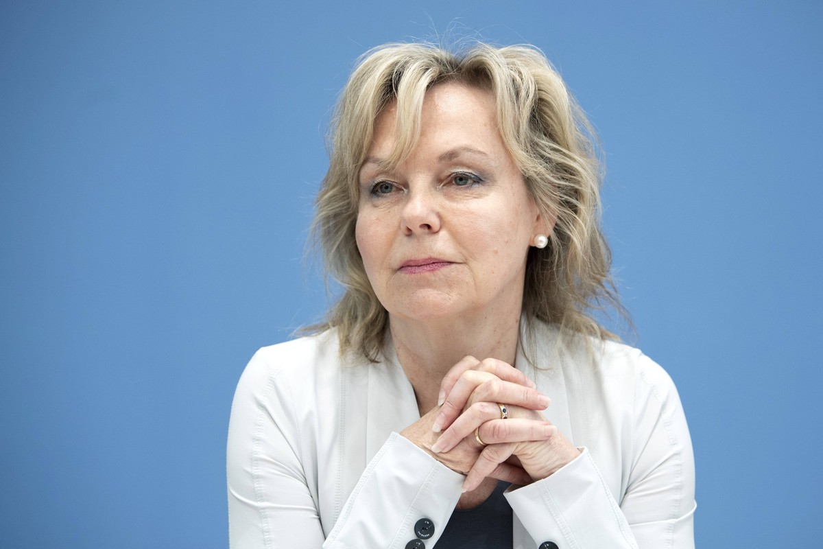 Prof. Dr. Sabine Doering, IGLU Grundschul-Lese-Untersuchung DEU, Deutschland, Germany, Berlin, 16.05.2023 Prof. Dr. Sabine Doering , Staatssekretaerin im BMBF, waehrend der Bundespressekonferenz zum T ...