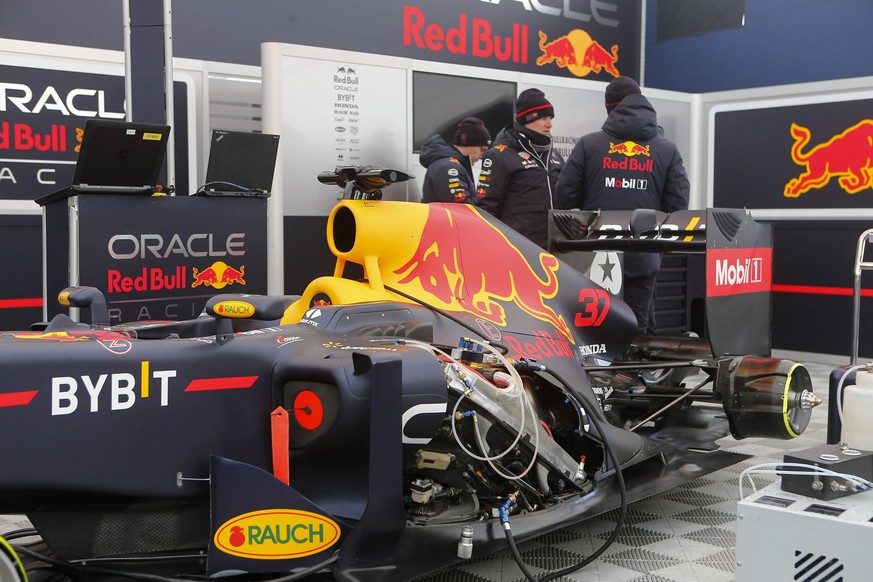 15th January 2023, North Wall Quay, Dublin, Ireland Red Bull Showrun Dublin The formula 1 RB8 2012 car on display to spectators PUBLICATIONxNOTxINxUK ActionPlus12468149 PeterxFitzpatrick