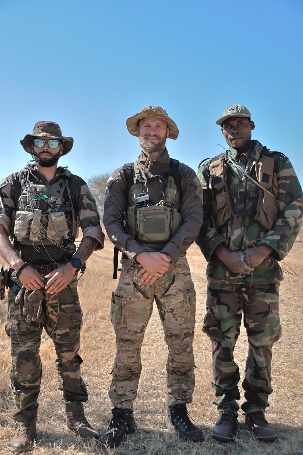 Niklas Stolze (m.) macht eine Ausbildung zum Ranger.