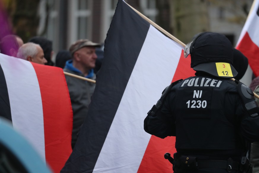 Rechtsextreme, hier Demonstranten in Hannover, brauchen mehr Repressionsdruck, sagt Experte Jan Rathje.
