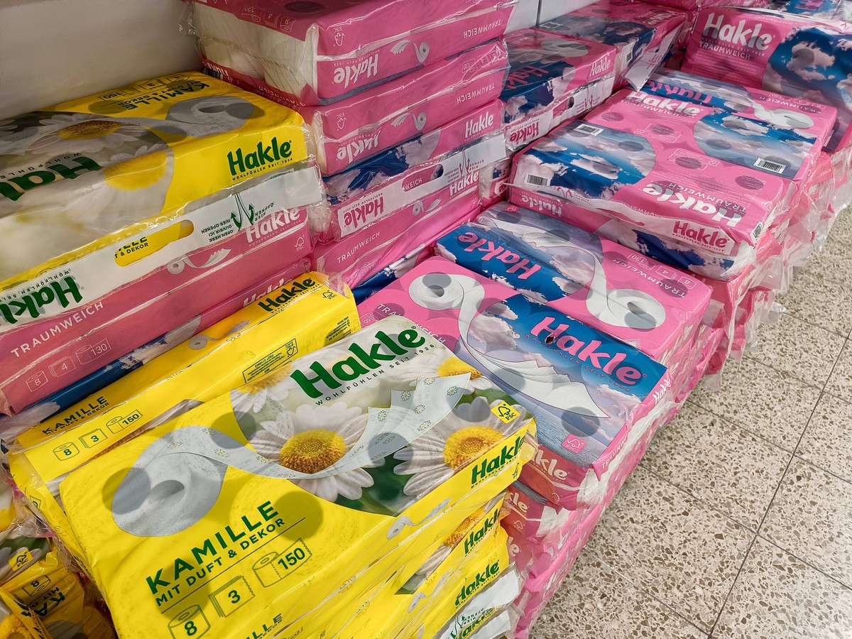 D�sseldorf 05.09.2022 Hakle Hans Klenk insolvent Insolvenz Insolvenzverfahren Einkaufen Konsum Papiermangel K�chent�cher Klopapier Toilettenpapier Toilettenpapierhersteller Hygienepapierhersteller Sup ...