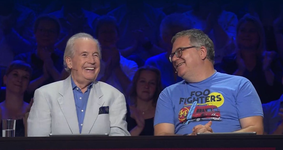 Max Schautzer kann Elton nur schwer von seinem Lösungsvorschlag überzeugen.