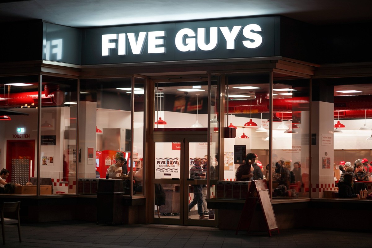 15.02.2020,Berlin,Deutschland,GER, Five Guys, Joachimsthaler Str. 10 *** 15 02 2020,Berlin,Germany,GER, Five Guys, Joachimsthaler Str 10