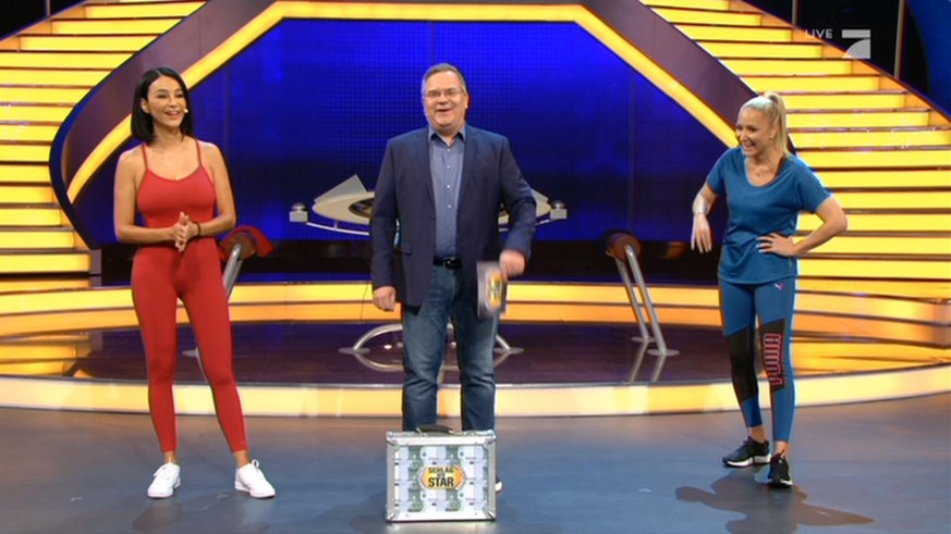 Verona Pooth, Elton und Janine Kunze: Die beiden Freundinnen schenkten sich bei "Schlag den Star" nichts.