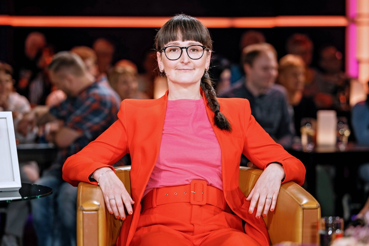 MDR - Riverboat. Quizspielerin Annegret Schenkel anl��lich der Aufzeichnung der MDR - Talkshow Riverboat am 03.05.2024 in der Mediacity Leipzig. 20240503SFL0029 *** MDR Riverboat quiz player Annegret  ...