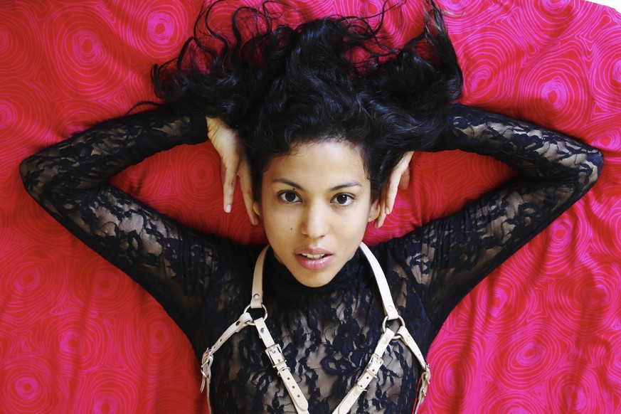 Lina Bembe ist Pornodarstellerin, Regisseurin und Expertin für sexuelle Aufklärung und Befreiung.