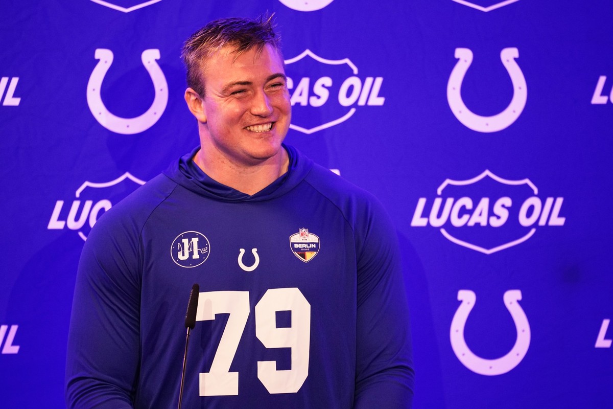 Indianapolis Colts offensive tackle Bernhard Raimann talks to the media at a press conference in Berlin, Germany, Friday, Nov. 7, 2025, ahead of the upcoming game between the Indianapolis Colts and th ...