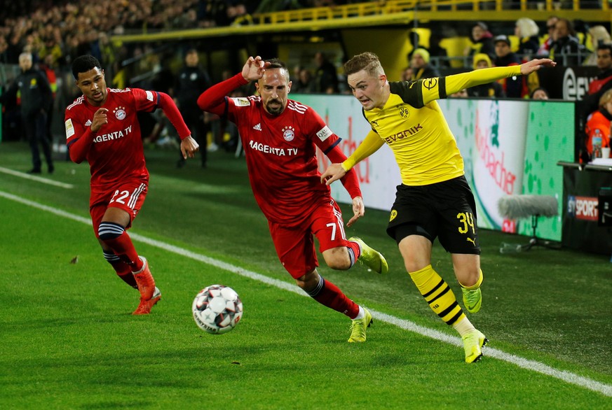 Soccer Football - Bundesliga - Borussia Dortmund v Bayern Munich - Signal Iduna Park, Dortmund, Germany - November 10, 2018 Borussia Dortmund&#039;s Jacob Bruun Larsen in action with Bayern Munich&#03 ...