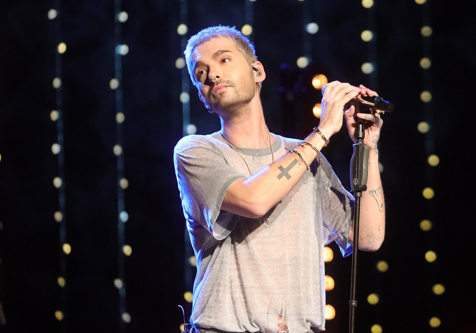 bill kaulitz gesteht escort sex als trost fur gescheiterte liebe
