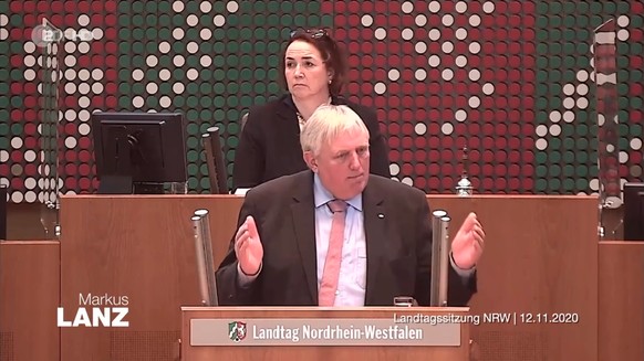 Karl-Josef Laumann bei seiner Rede im Landtag von NRW.