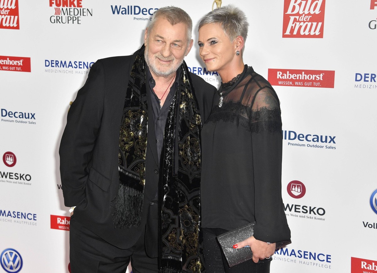 Heinz Hoenig mit Freundin Annika K