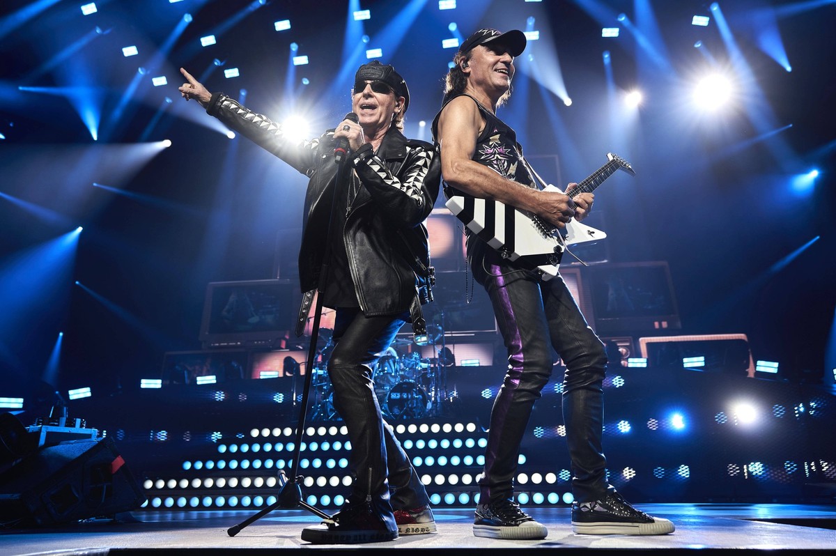 Klaus Meine und Matthias Jabs von den Scorpions live bei einem Konzert der Rock Believer -World Tour in der ZAG Arena. Hannover, 19.05.2023 *** Klaus Meine and Matthias Jabs of the Scorpions live at a ...