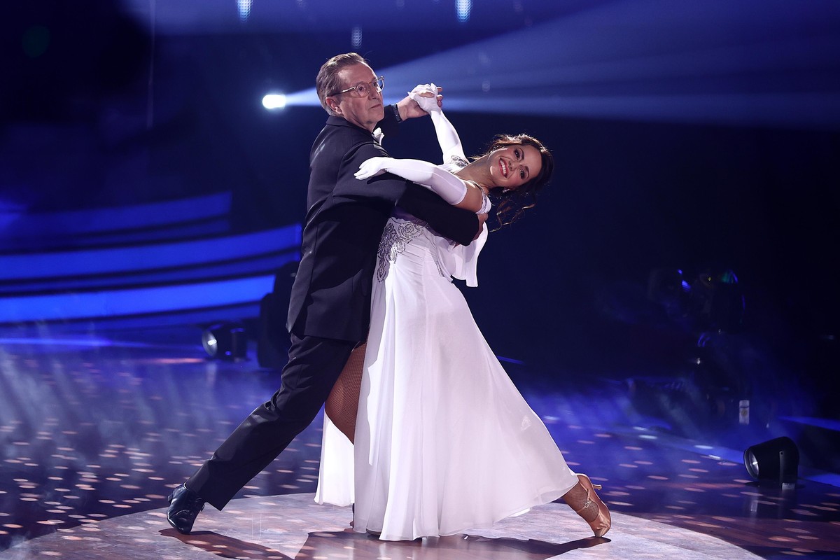 COLOGNE, GERMANY - APRIL 23: Jan Hofer and Christina Luft perform on stage during the 7th show of the 14th season of the television competition "Let's Dance" on April 23, 2021 in Cologn ...