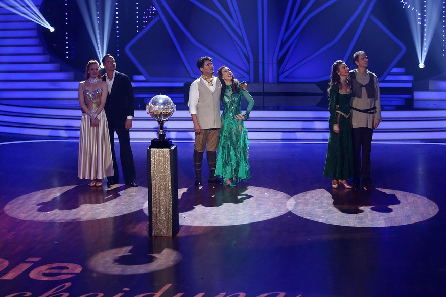 COLOGNE, GERMANY - JUNE 08: A general view with Judith Williams and Erich Klann, Ingolf Lueck and Ekaterina Leonova and Barbara Meier and Sergiu Luca during the finals of the 11th season of the televi ...