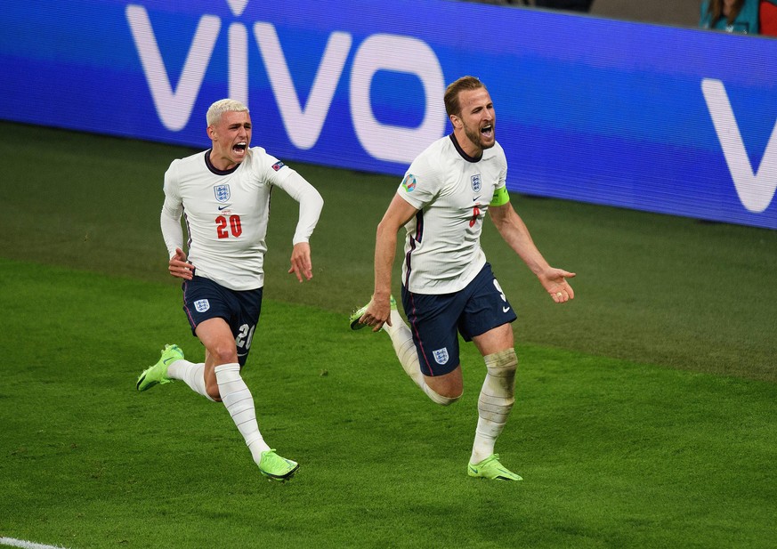 Harry Kane (r.) bejubelt den Siegtreffer im EM-Halbfinale