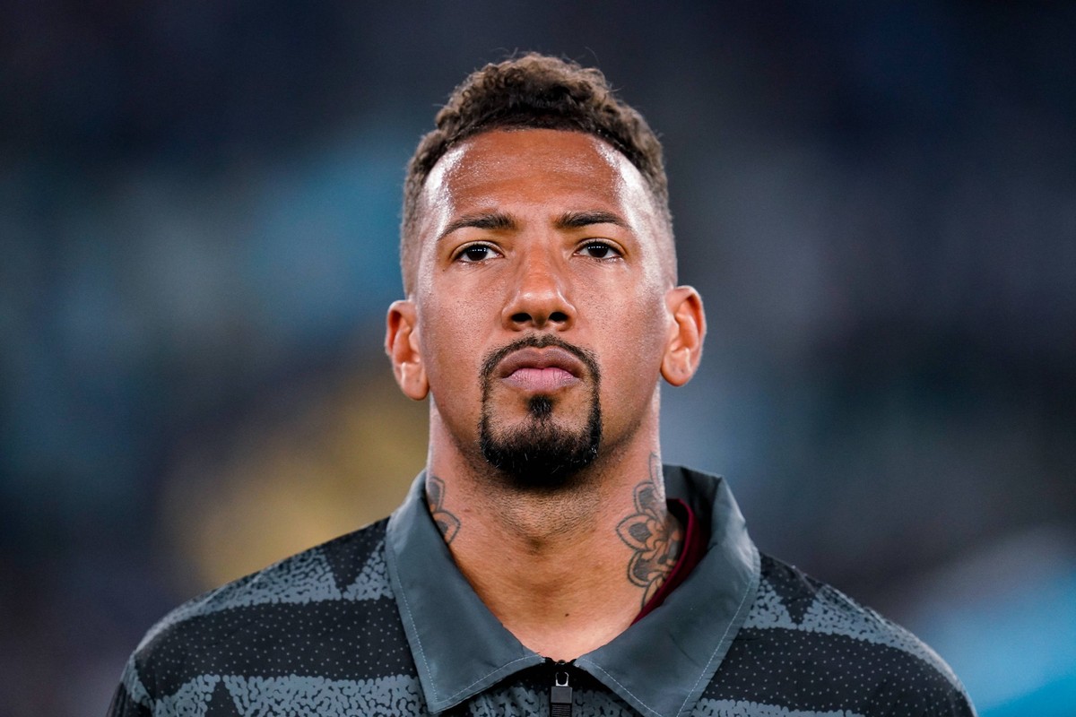 SS Lazio v US Salernitana - Serie A TIM Jerome Boateng of US Salernitana looks on during the Serie A TIM match between SS Lazio and US Salernitana at Stadio Olimpico on April 12, 2024 in Rome, Italy.  ...