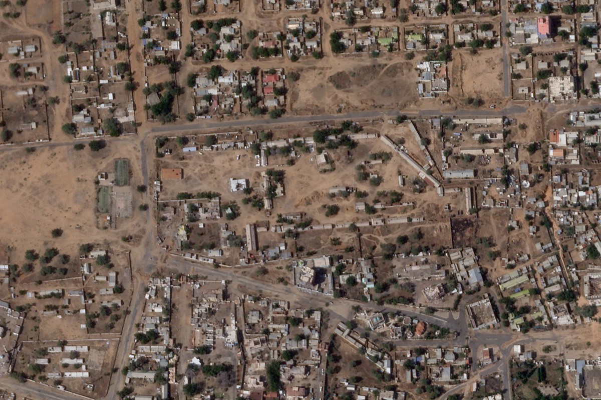 In this satellite photo provided by Planet Labs PBC, the area around the headquarters of the Sudanese military&#039;s 6th Division in el-Fasher, Sudan, is seen Sunday, Oct. 26, 2025. (Planet Labs PBC  ...