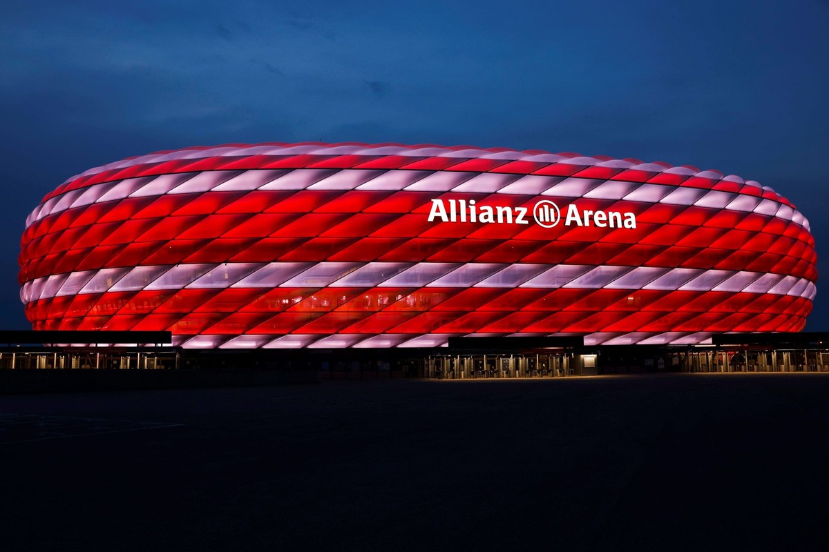 Um Energie zu sparen, will der FC Bayern die Beleuchtungszeiten der Allianz-Arena verkürzen.