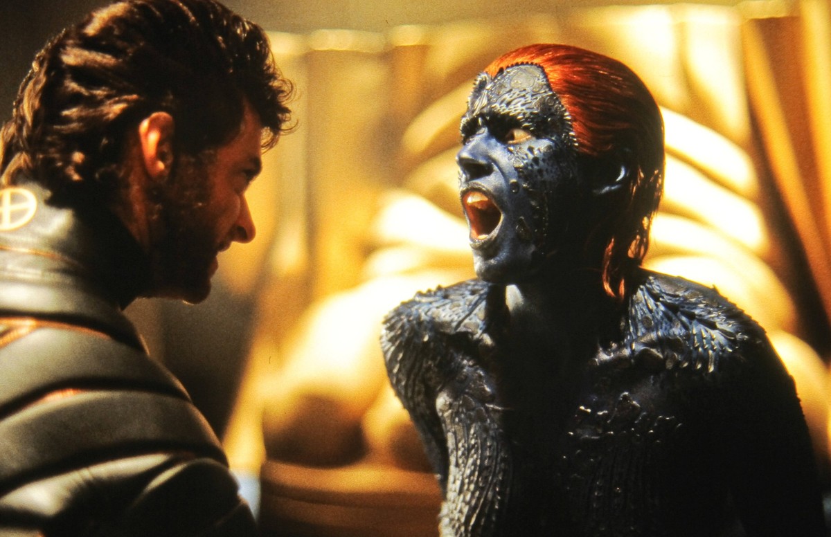 Hugh Jackman, Rebecca Romijn-Stamos, X-Men 2000 20th Century Fox. Photo Credit: Attila Dory/20th Century Fox/The Hollywood Archive - File Reference 34082-878THA Hollywood CA USA PUBLICATIONxINxGERxSUI ...