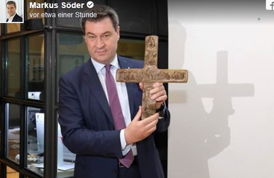Markus Söder hängt Kreuze in Behörden und sagt, das sei nicht religiös
